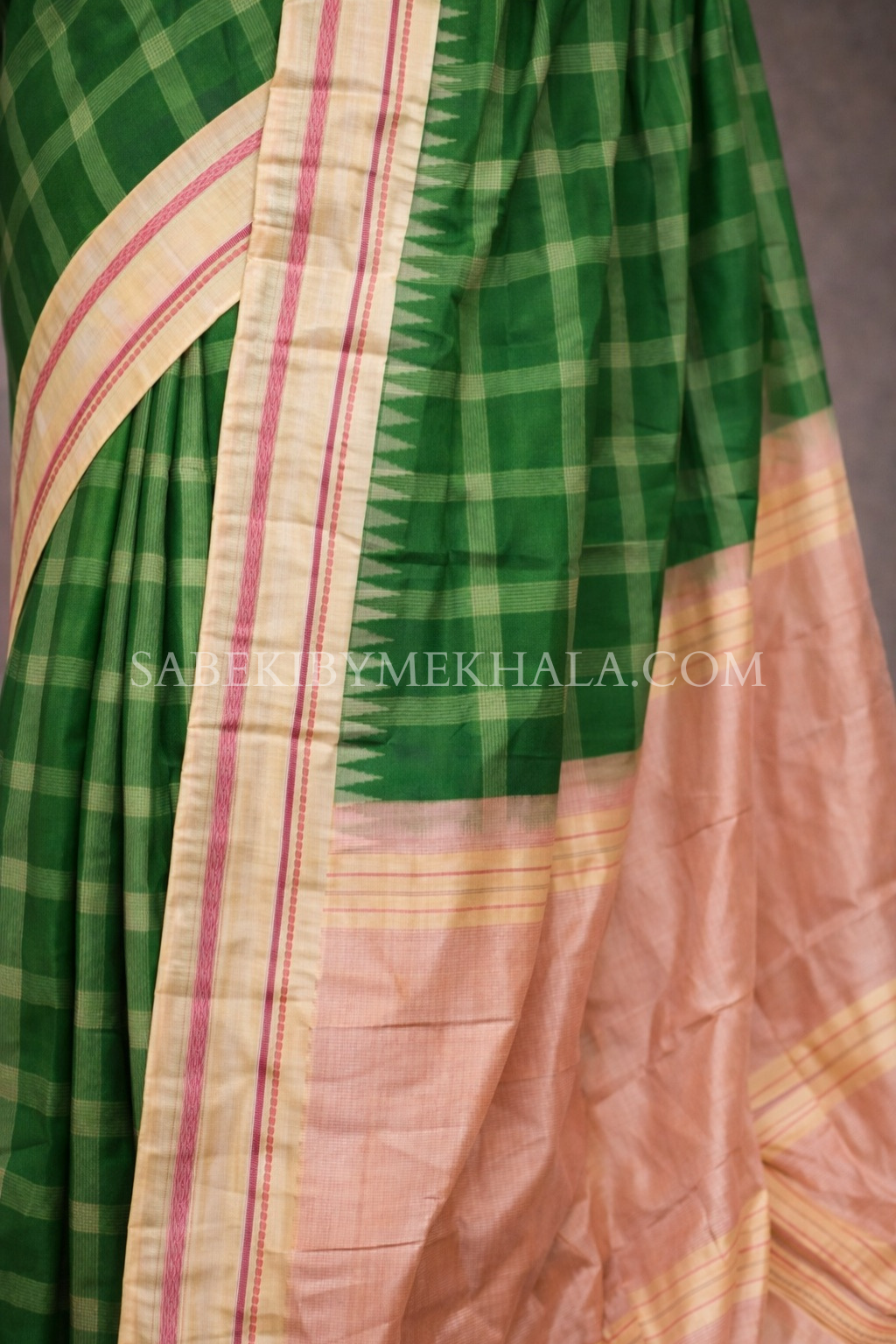 Lush Green and Beige Checkered No Zari pure silk Gadwal