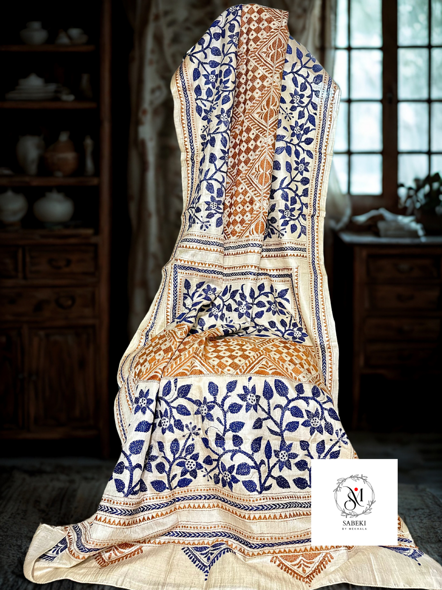 Gachi Tussar Kantha with navy Blue and Brown 3 part design