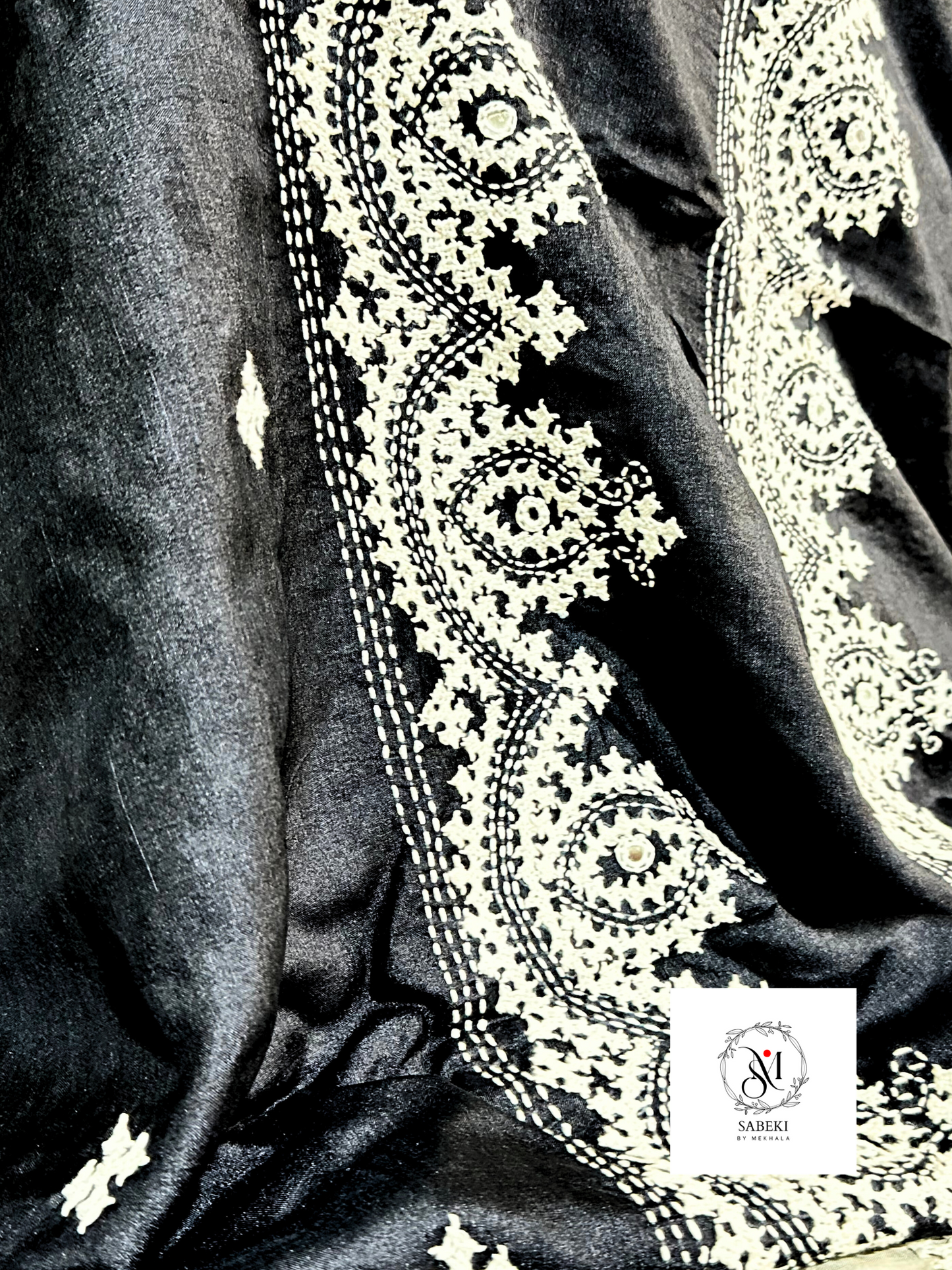 Dyed Black and White 4 line Gujrati Tussar