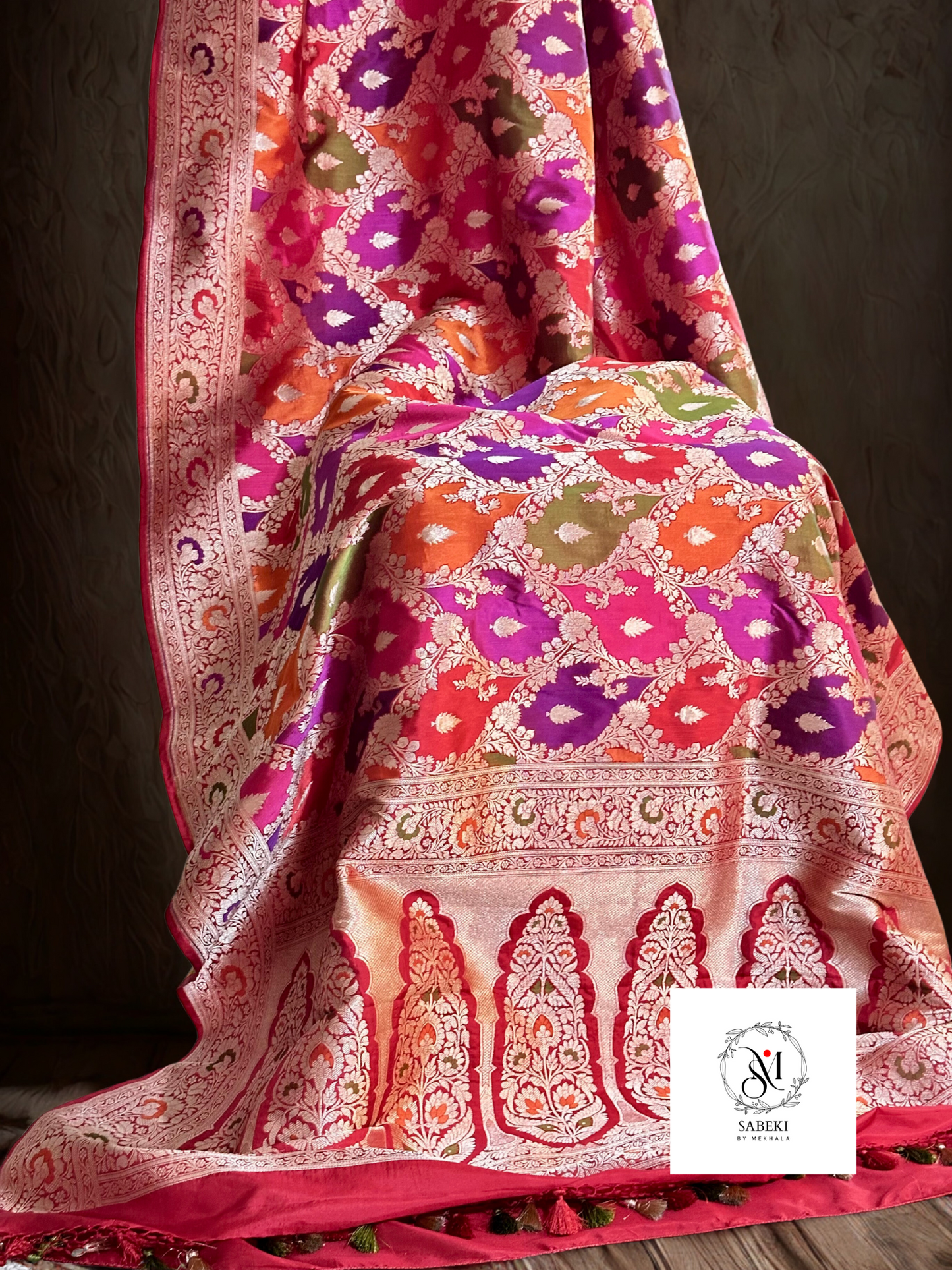 Manikarnika Handwoven Rangkat Katan Banarasi