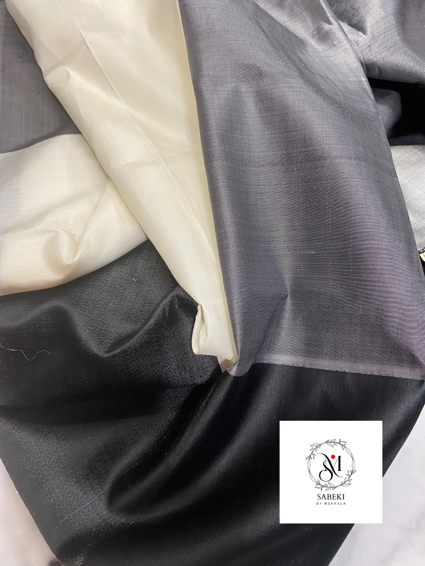 Off white and Black Border Contemporary Kodial Gorod