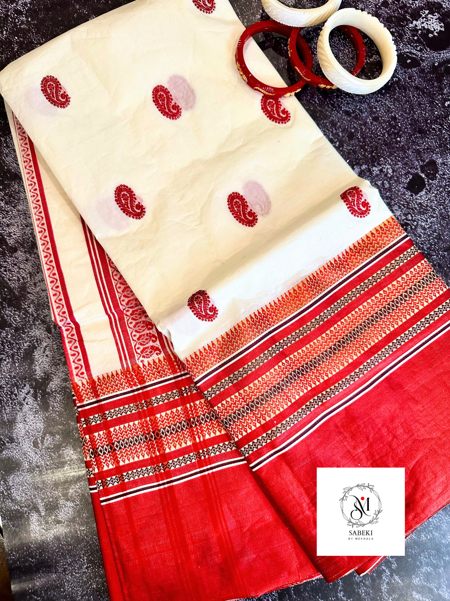 Red Meenakari border Gorod-7 paisley motif
