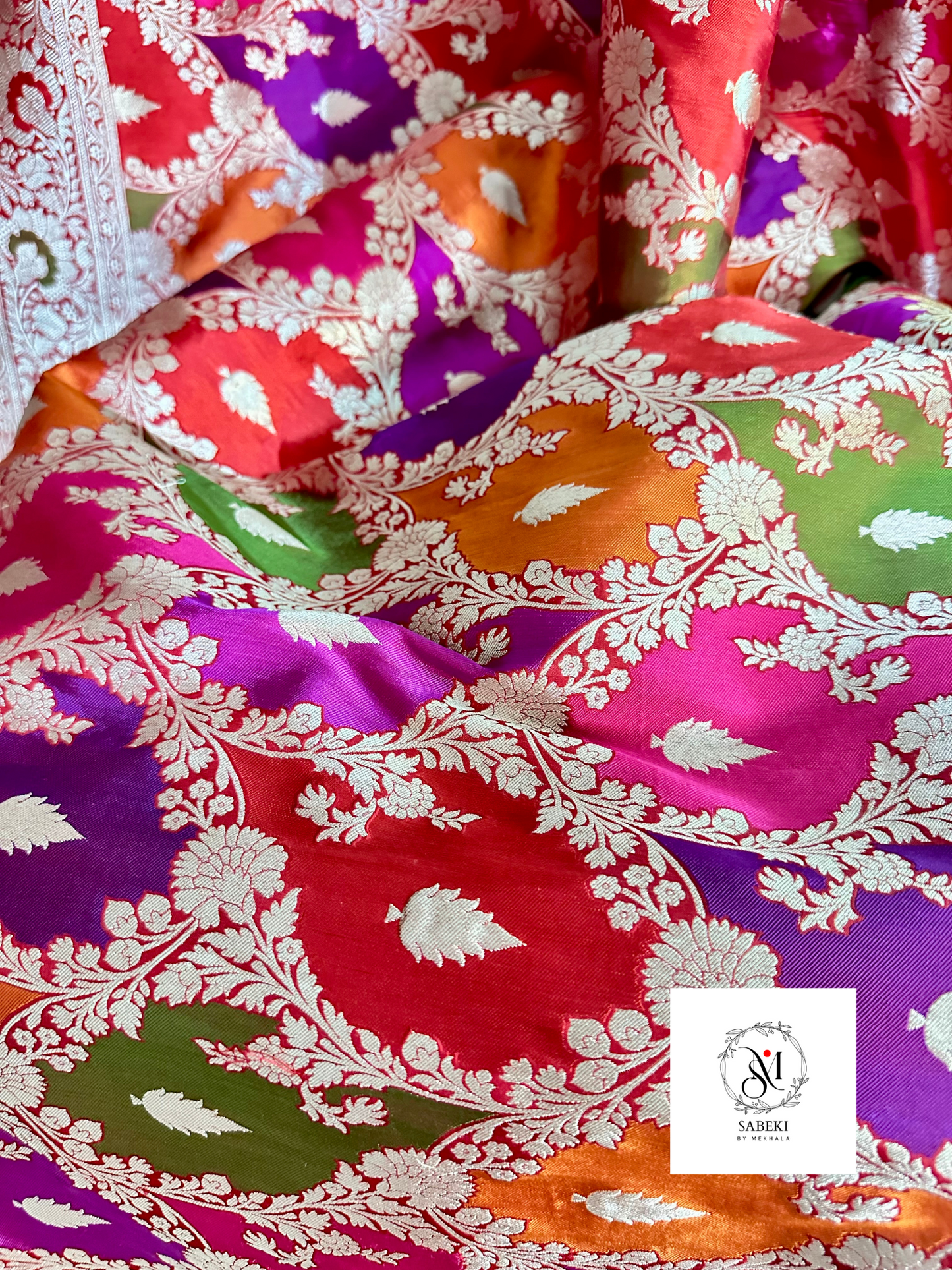 Manikarnika Handwoven Rangkat Katan Banarasi