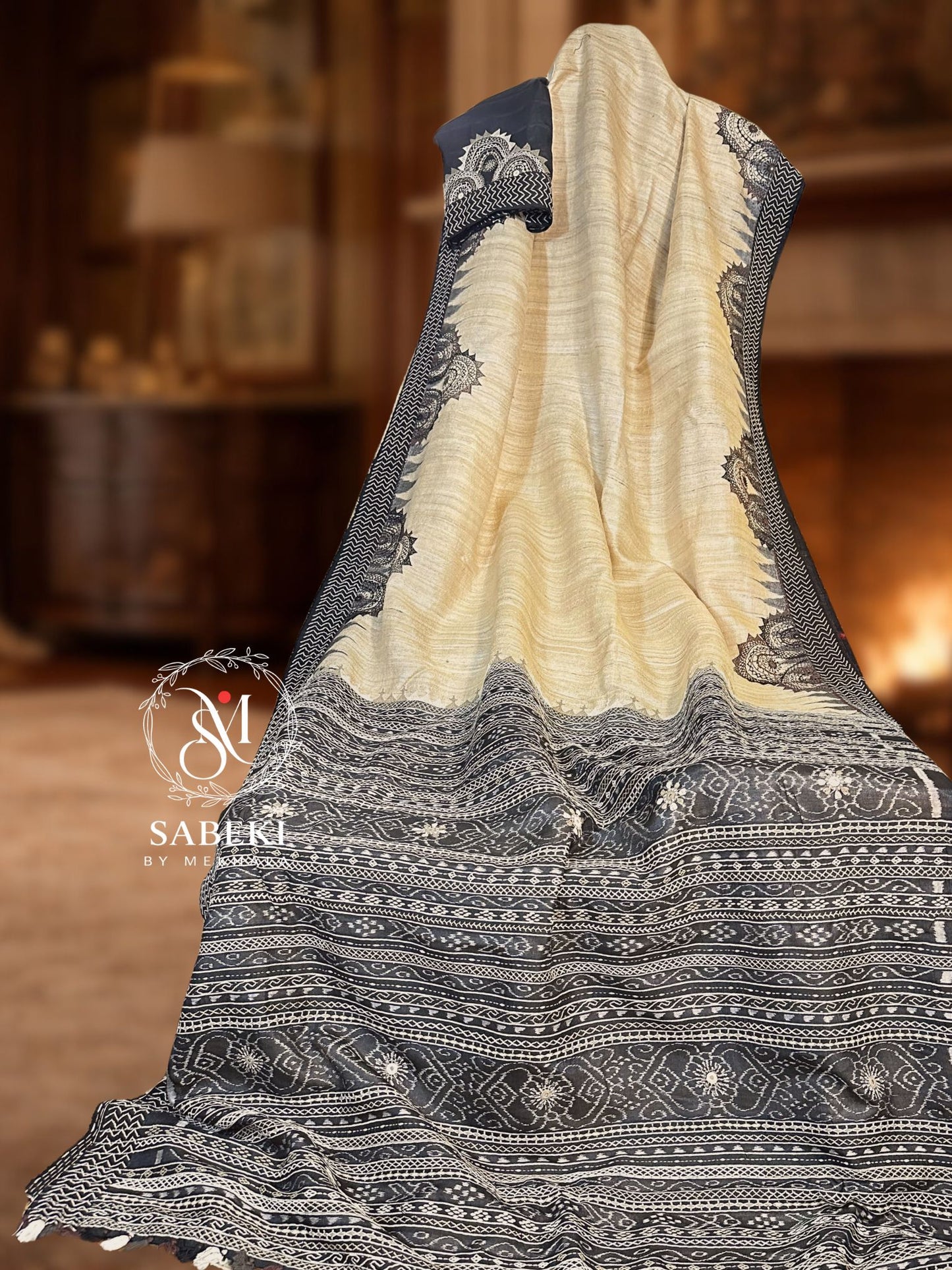 Monochrome Ikat Lambani