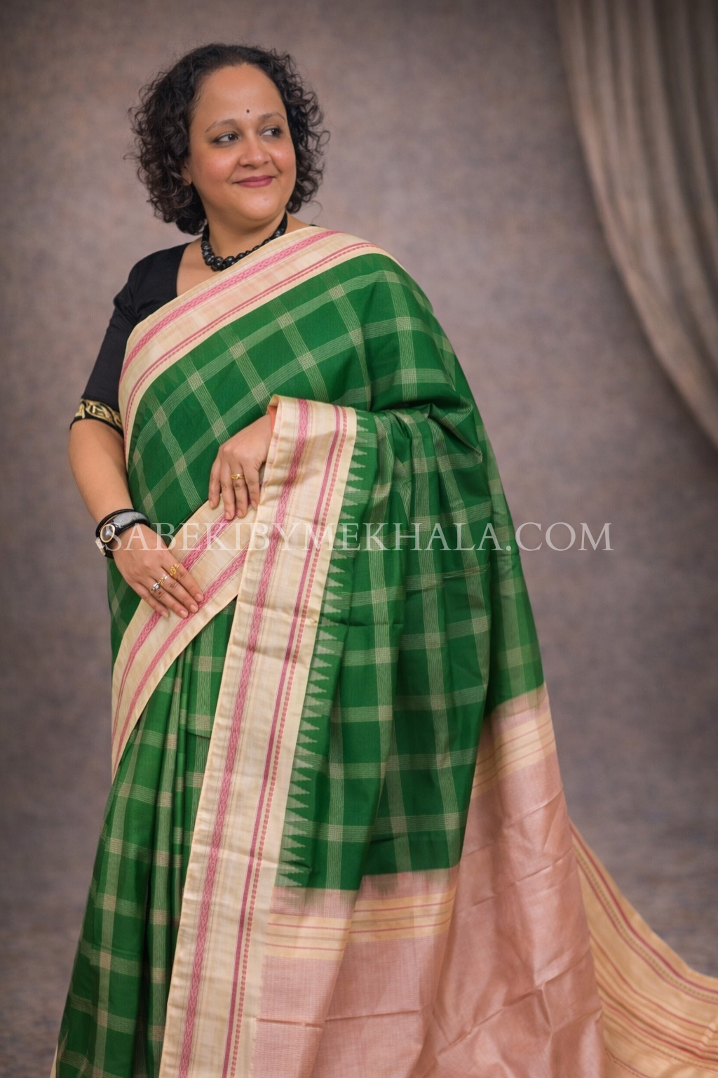 Lush Green and Beige Checkered No Zari pure silk Gadwal
