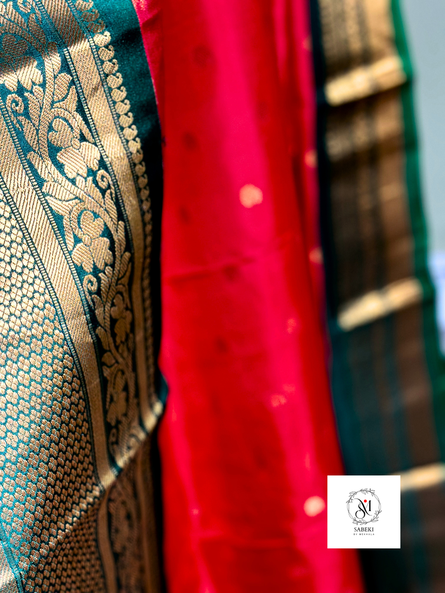Chili Red and Green pure silk Gadwal