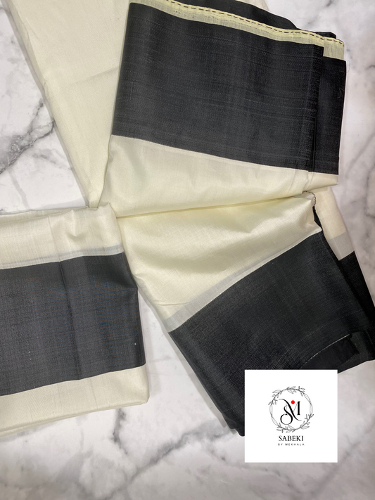 Off white and Black Border Contemporary Kodial Gorod