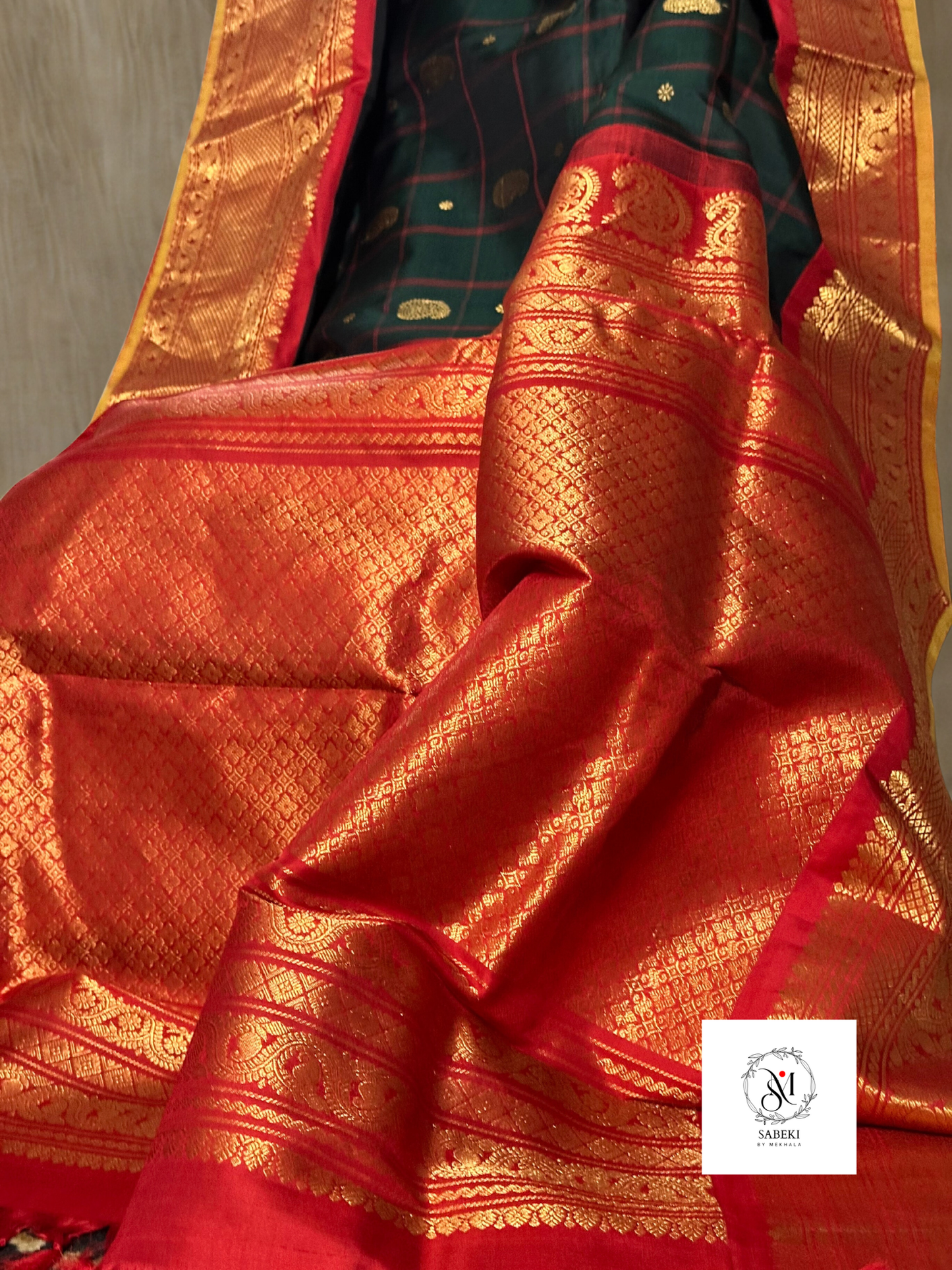 Dark Green and Red pure silk Gadwal