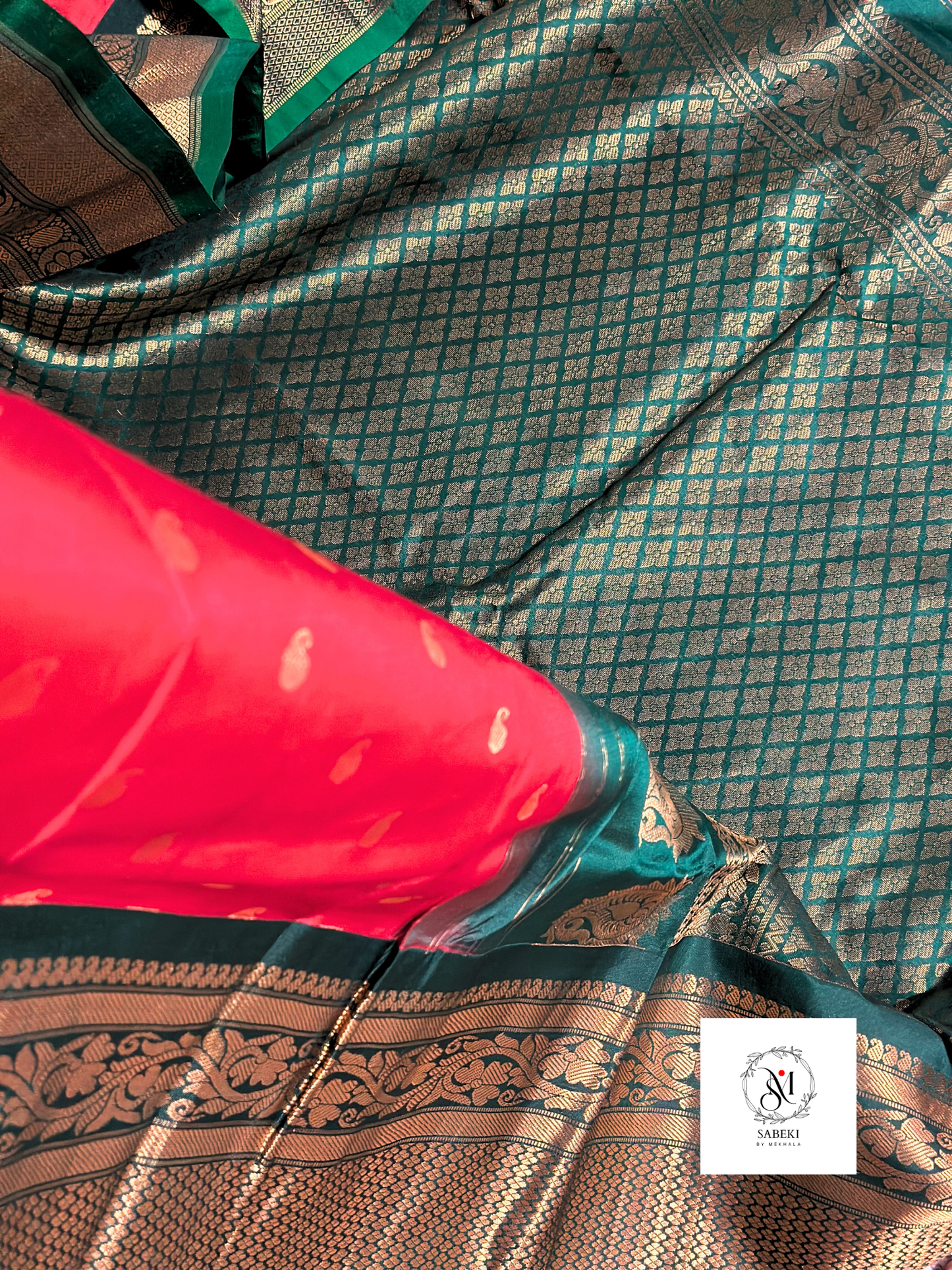 Chili Red and Green pure silk Gadwal