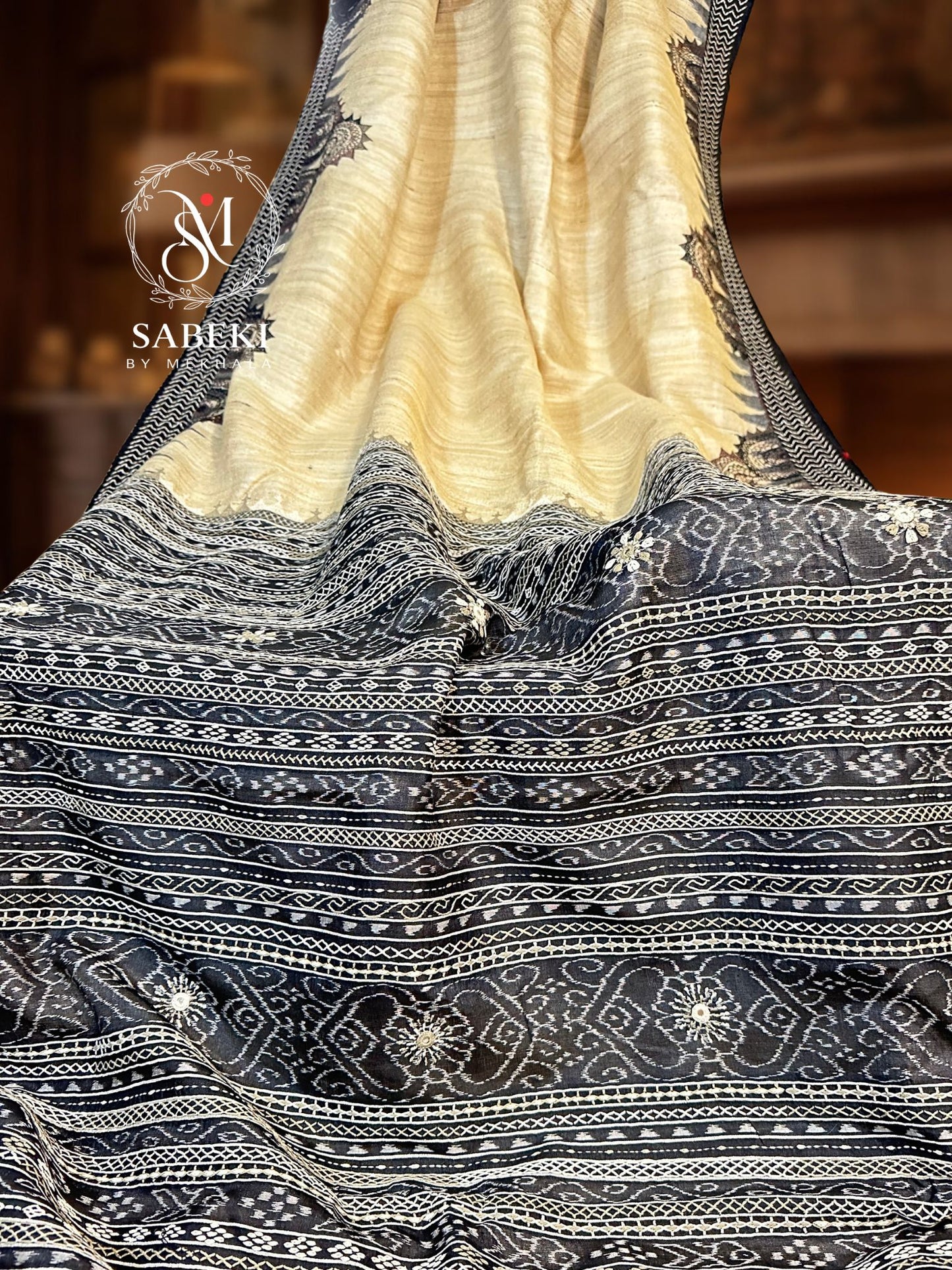 Monochrome Ikat Lambani
