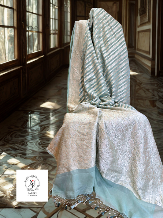 Khaddi georgette Banarasi in Pastel Aqua Green with Antique Zari-4