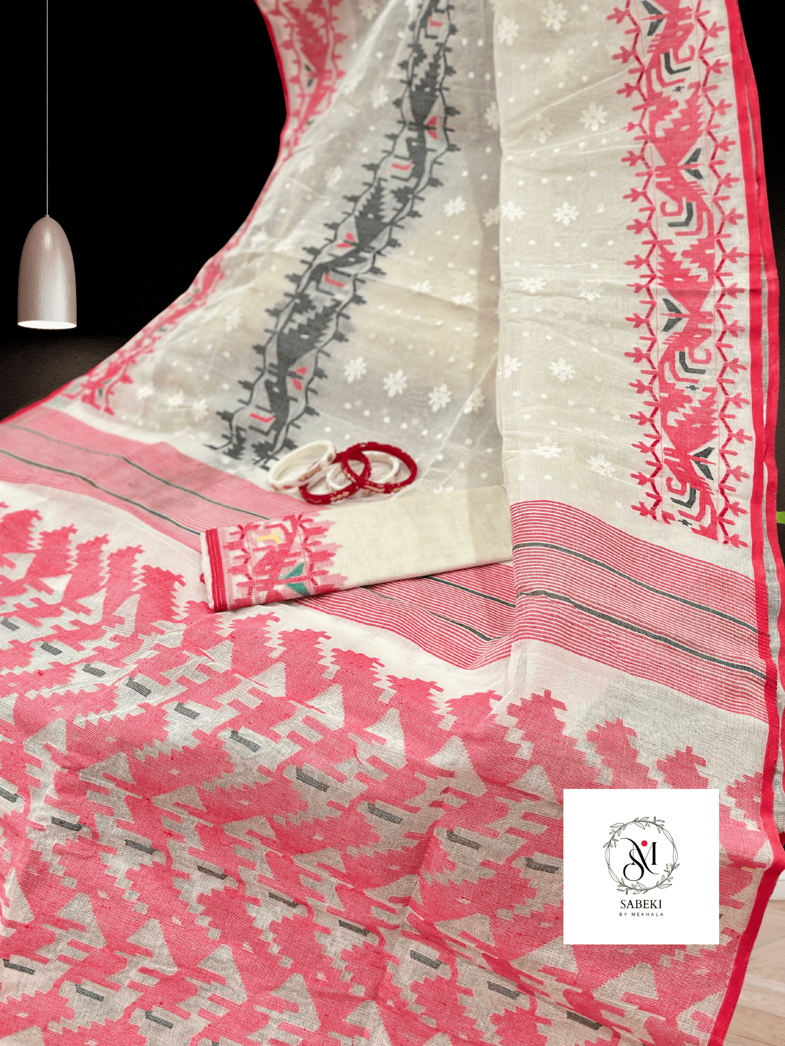 Shitalakshya Handwoven Dakai Jamdani Madhyamani Red